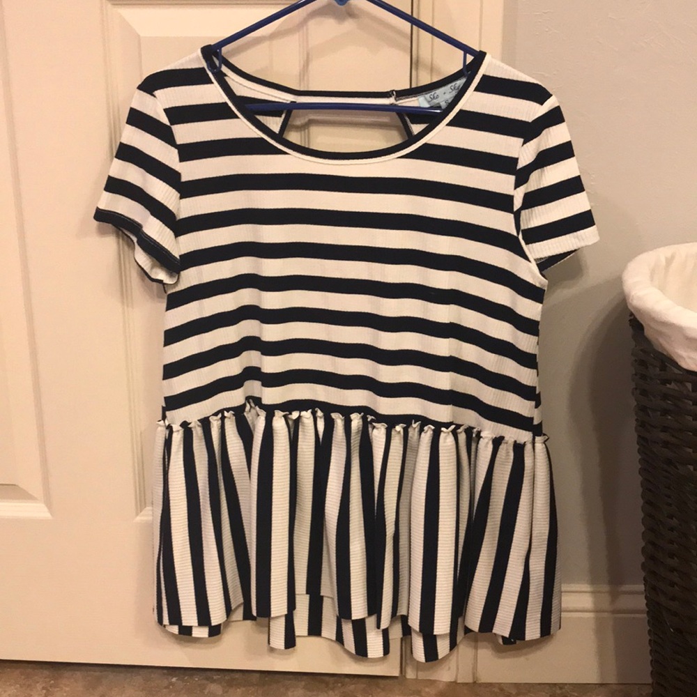 Striped short sleeve top